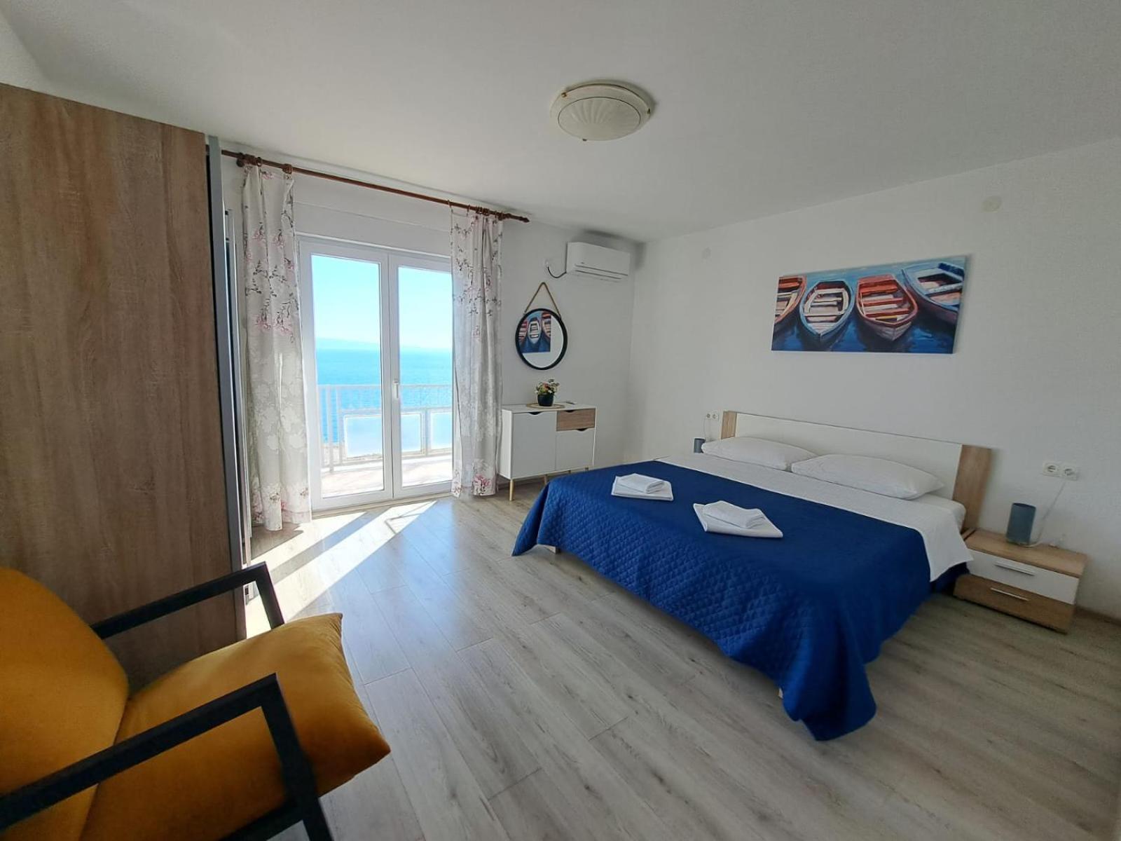 Apartman Leon 오미스 외부 사진